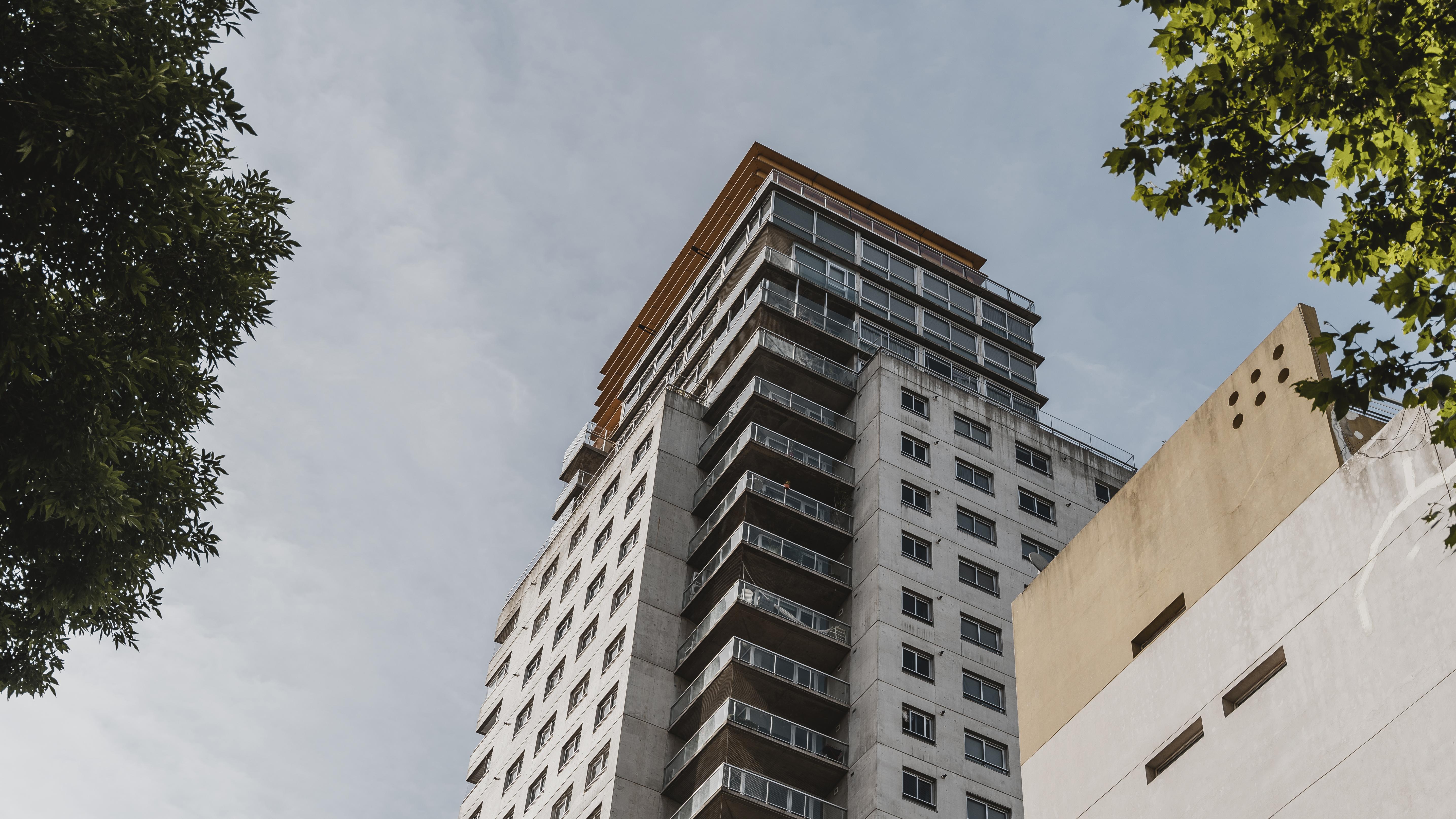 如何挑建商