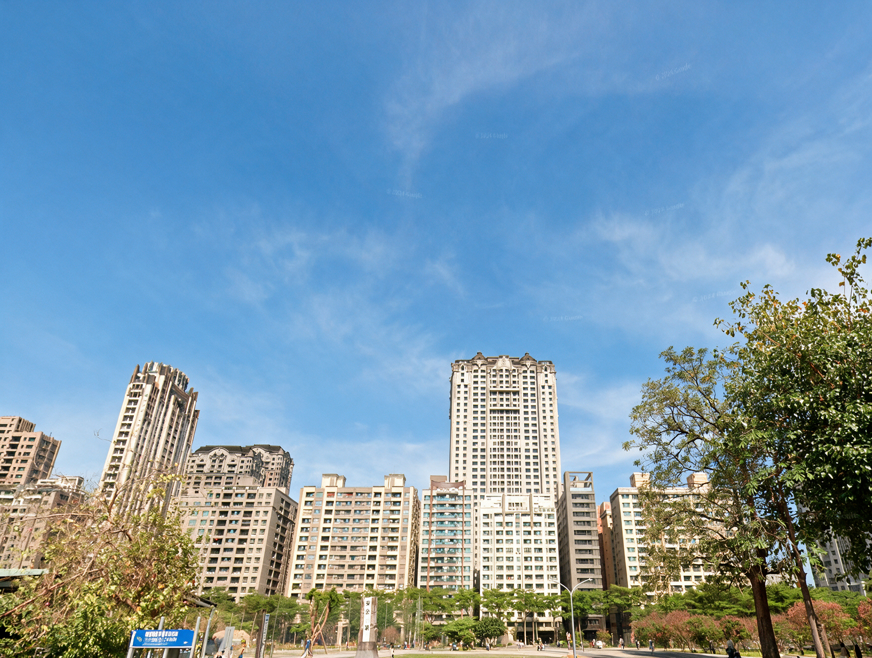 鼓山農十六高總價住宅生活圈(大高雄房產顧問周海娥店長|豪宅建地專家)