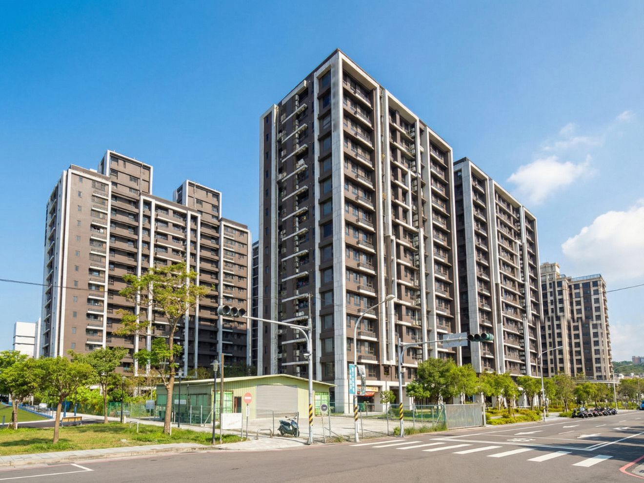 預算1500萬內，鳳鳴重劃區建案怎麼挑？