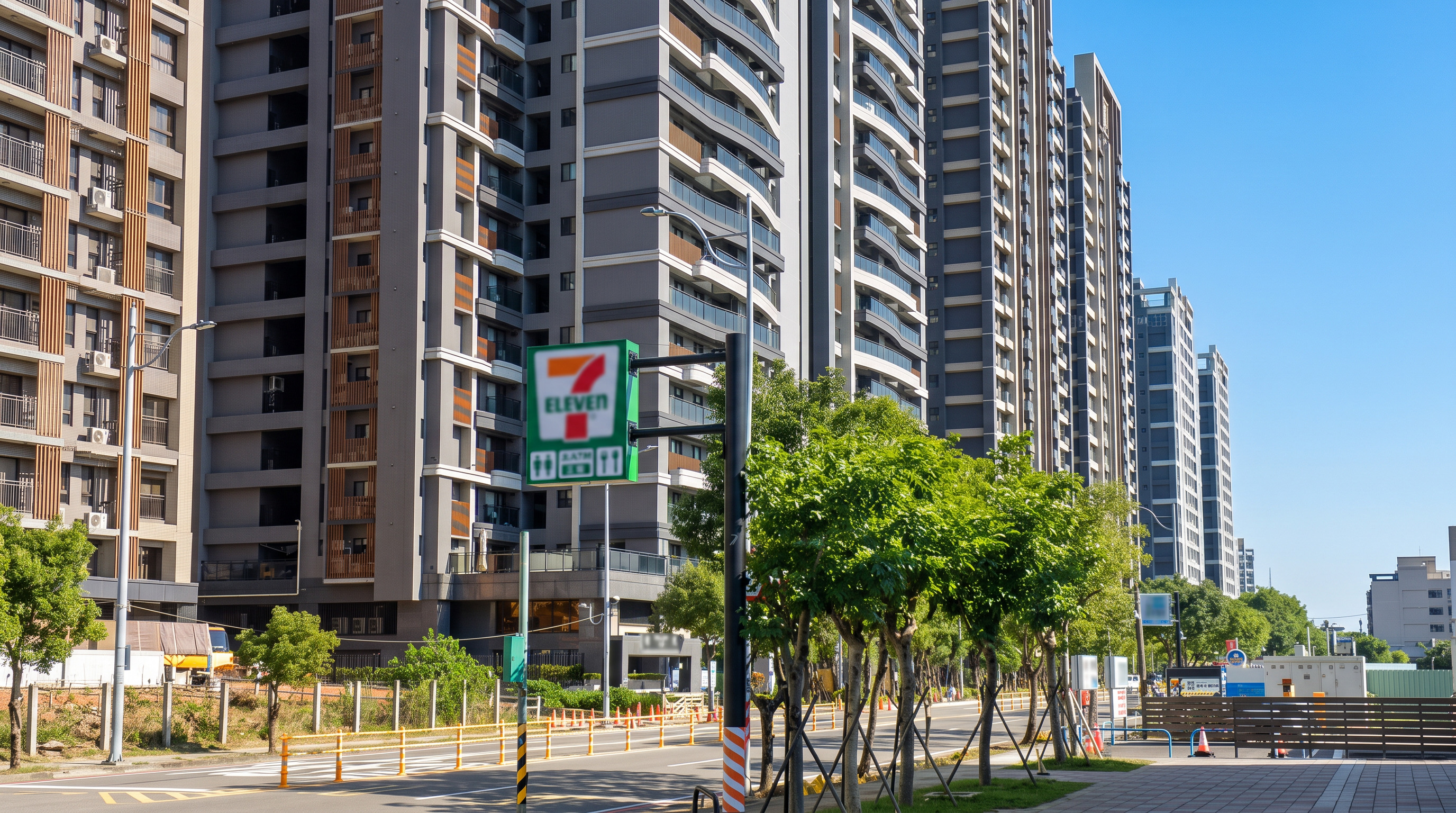 富宇哈佛苑外觀與文青國中小周邊街廓實景（翁志強｜A7重劃區×北北桃資產配置）